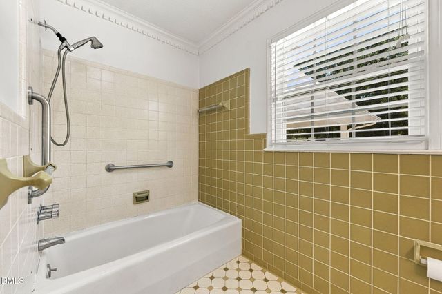 1409 Rockwood Avenue, Burlington, NC 27215