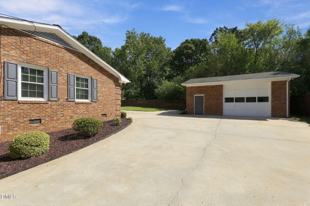 1409 Rockwood Avenue, Burlington, NC 27215