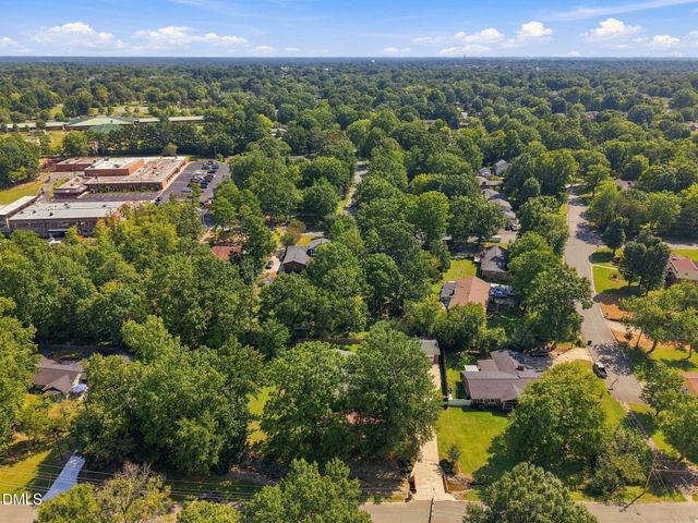 1409 Rockwood Avenue, Burlington, NC 27215