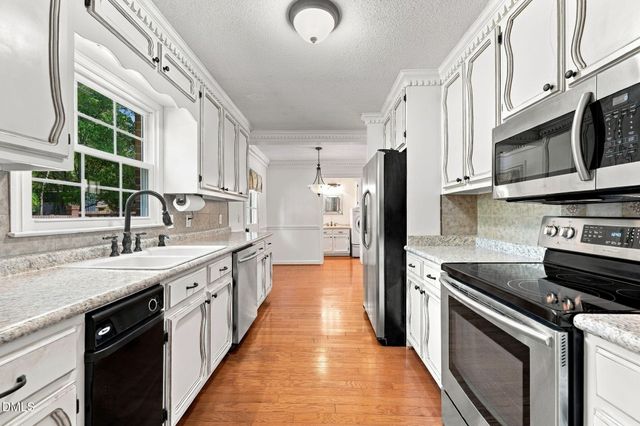 1409 Rockwood Avenue, Burlington, NC 27215