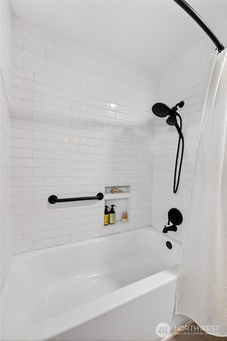 7252 14th Avenue NE, Olympia, WA 98516