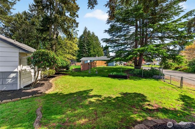 7252 14th Avenue NE, Olympia, WA 98516