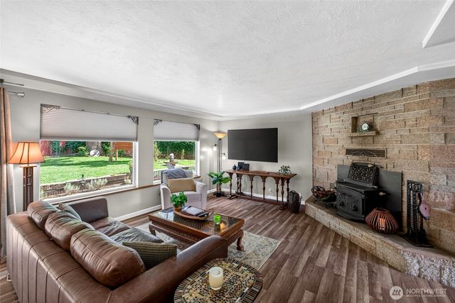 7252 14th Avenue NE, Olympia, WA 98516