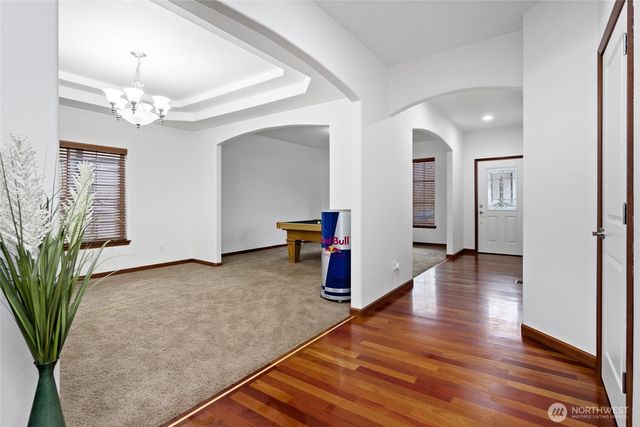 1515 Daffodil Avenue NE, Orting, WA 98360