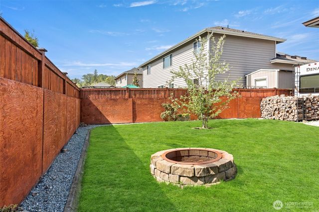 1515 Daffodil Avenue NE, Orting, WA 98360