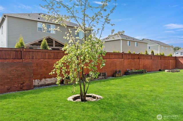 1515 Daffodil Avenue NE, Orting, WA 98360