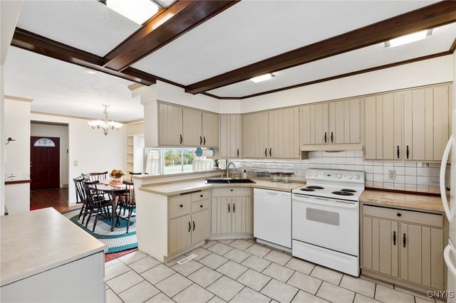 113 Genesee Street, Lenox, NY 13032