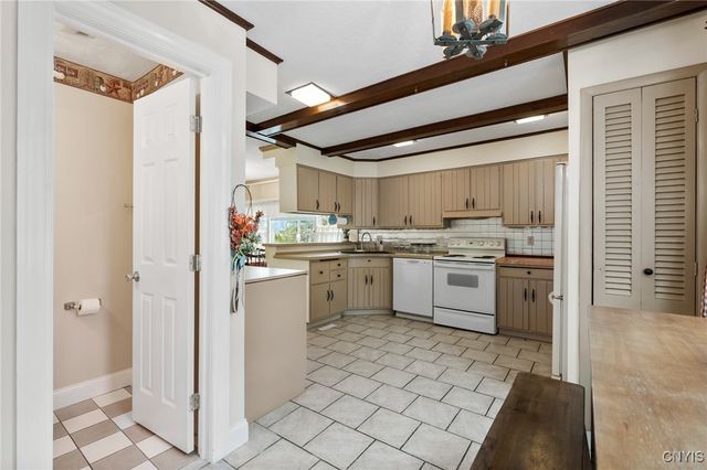 113 Genesee Street, Lenox, NY 13032