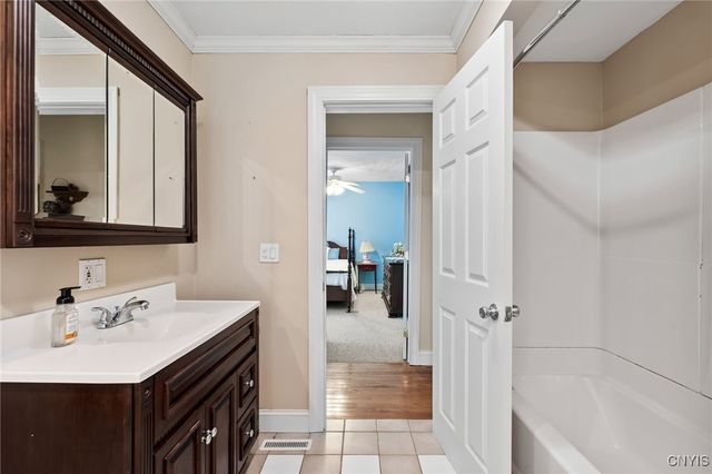 113 Genesee Street, Lenox, NY 13032