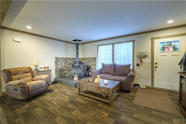 51 Pangborn Road, Hastings, NY 13036