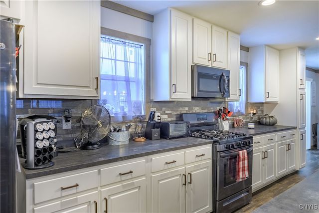 51 Pangborn Road, Hastings, NY 13036