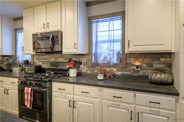 51 Pangborn Road, Hastings, NY 13036