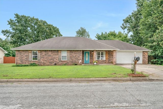 825 Mockingbird Lane, Gentry, AR 72734