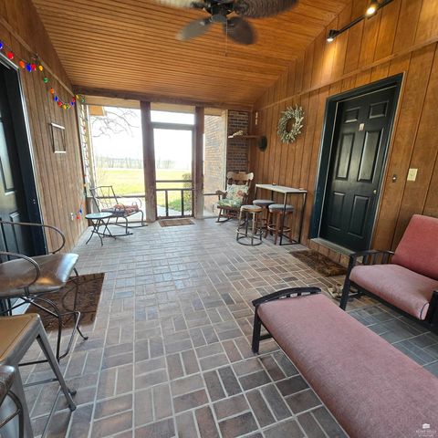 2141 Emery Lane, Abilene, KS 67410