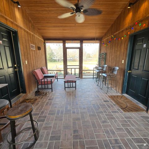 2141 Emery Lane, Abilene, KS 67410