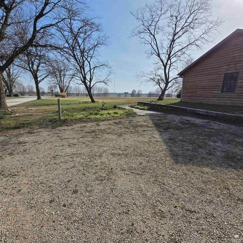 2141 Emery Lane, Abilene, KS 67410