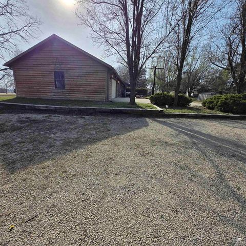 2141 Emery Lane, Abilene, KS 67410