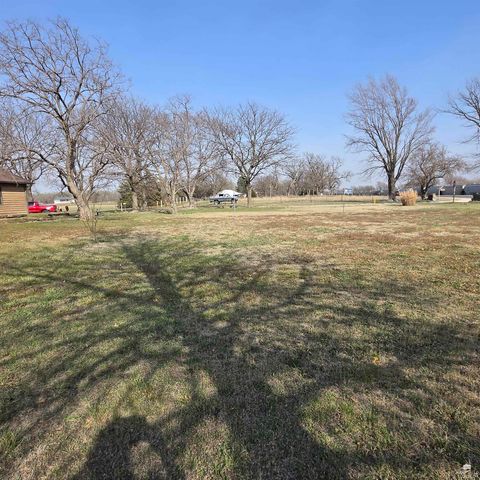 2141 Emery Lane, Abilene, KS 67410