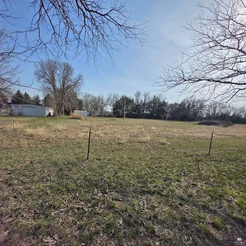 2141 Emery Lane, Abilene, KS 67410