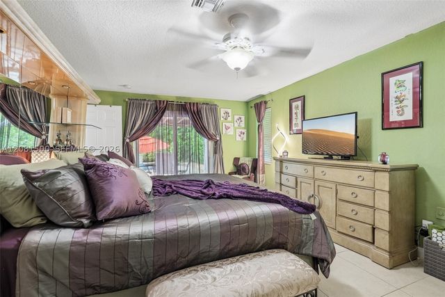 8835 NW 27th St, Coral Springs, FL 33065