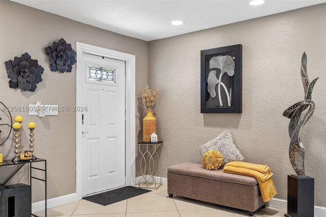 8835 NW 27th St, Coral Springs, FL 33065