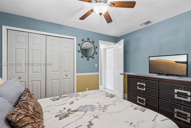 8835 NW 27th St, Coral Springs, FL 33065