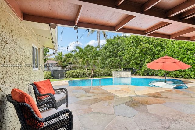 8835 NW 27th St, Coral Springs, FL 33065