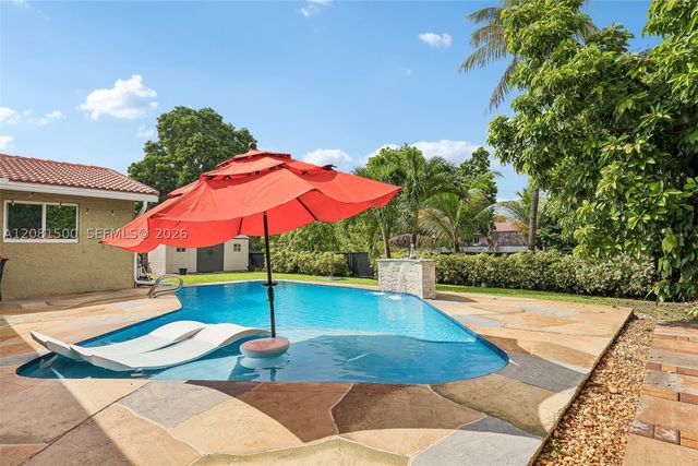 8835 NW 27th St, Coral Springs, FL 33065