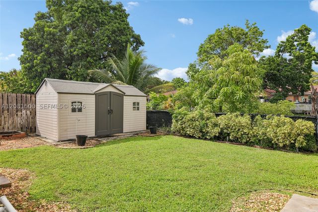 8835 NW 27th St, Coral Springs, FL 33065
