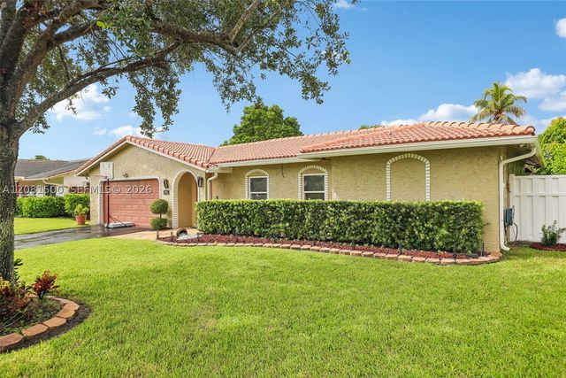 8835 NW 27th St, Coral Springs, FL 33065