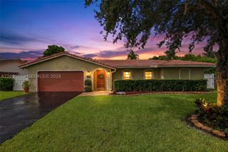 8835 NW 27th St, Coral Springs, FL 33065