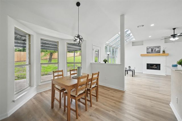 400 Baldwin Drive, Joshua, TX 76058