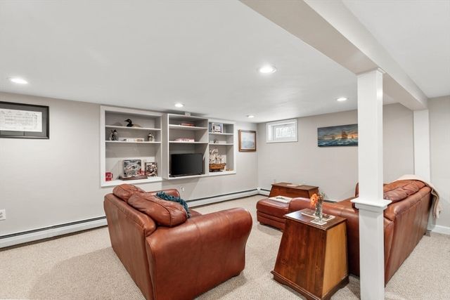 21 Marcia Rd, Wilmington, MA 01887