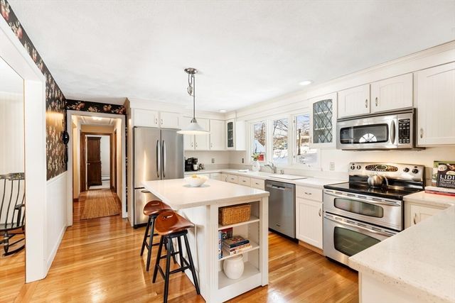 21 Marcia Rd, Wilmington, MA 01887