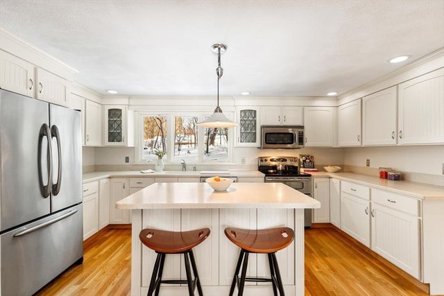 21 Marcia Rd, Wilmington, MA 01887