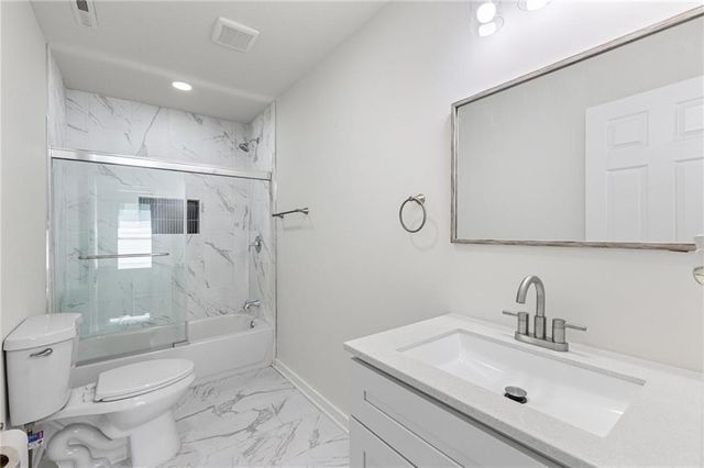 2515 Askew Avenue, Kansas City, MO 64127