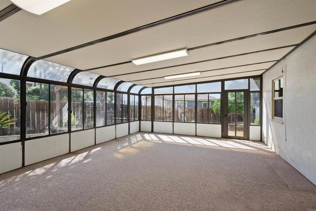 1071 Washington Heights Place, El Cajon, CA 92019