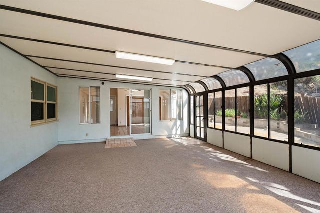 1071 Washington Heights Place, El Cajon, CA 92019