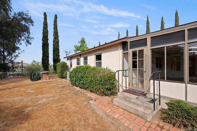 1071 Washington Heights Place, El Cajon, CA 92019