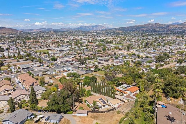 1071 Washington Heights Place, El Cajon, CA 92019