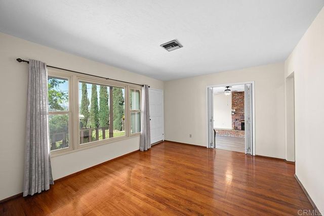 1071 Washington Heights Place, El Cajon, CA 92019