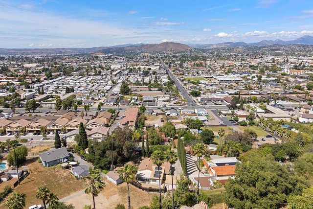 1071 Washington Heights Place, El Cajon, CA 92019