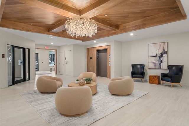 40 Soldiers Field Place 302, Boston, MA 02135