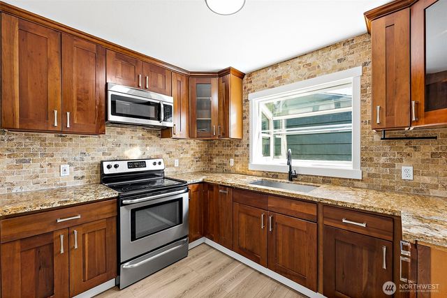 912 E 51st Street, Tacoma, WA 98404