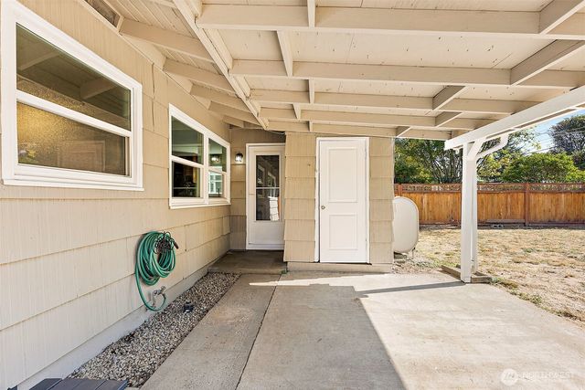 912 E 51st Street, Tacoma, WA 98404