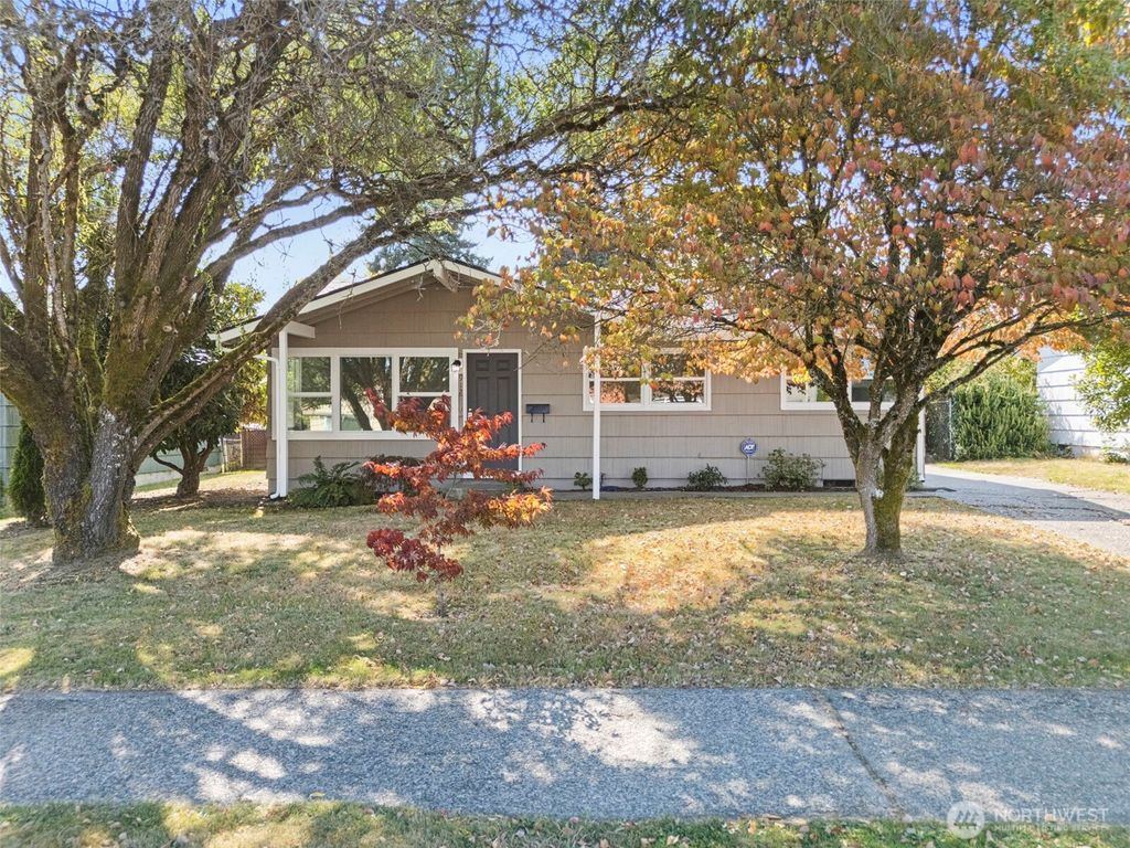 912 E 51st Street, Tacoma, WA 98404