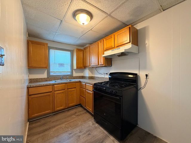916 BUTLER ST, Chester, PA 19013