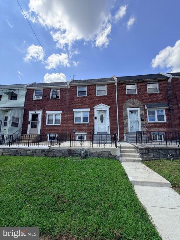 916 BUTLER ST, Chester, PA 19013