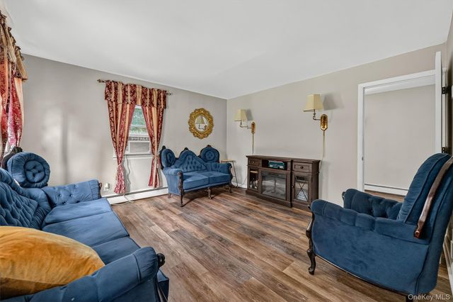 206 Lafayette Avenue, Cortlandt Manor, NY 10567