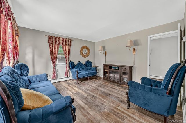 206 Lafayette Avenue, Cortlandt Manor, NY 10567